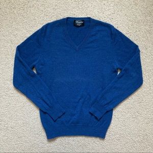 100% Pure Cashmere V-Neck Sweater - XS